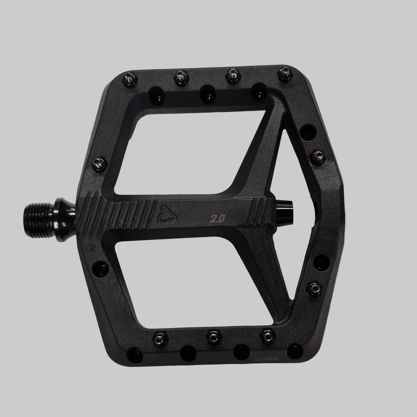 Leatt composite flat pedal 